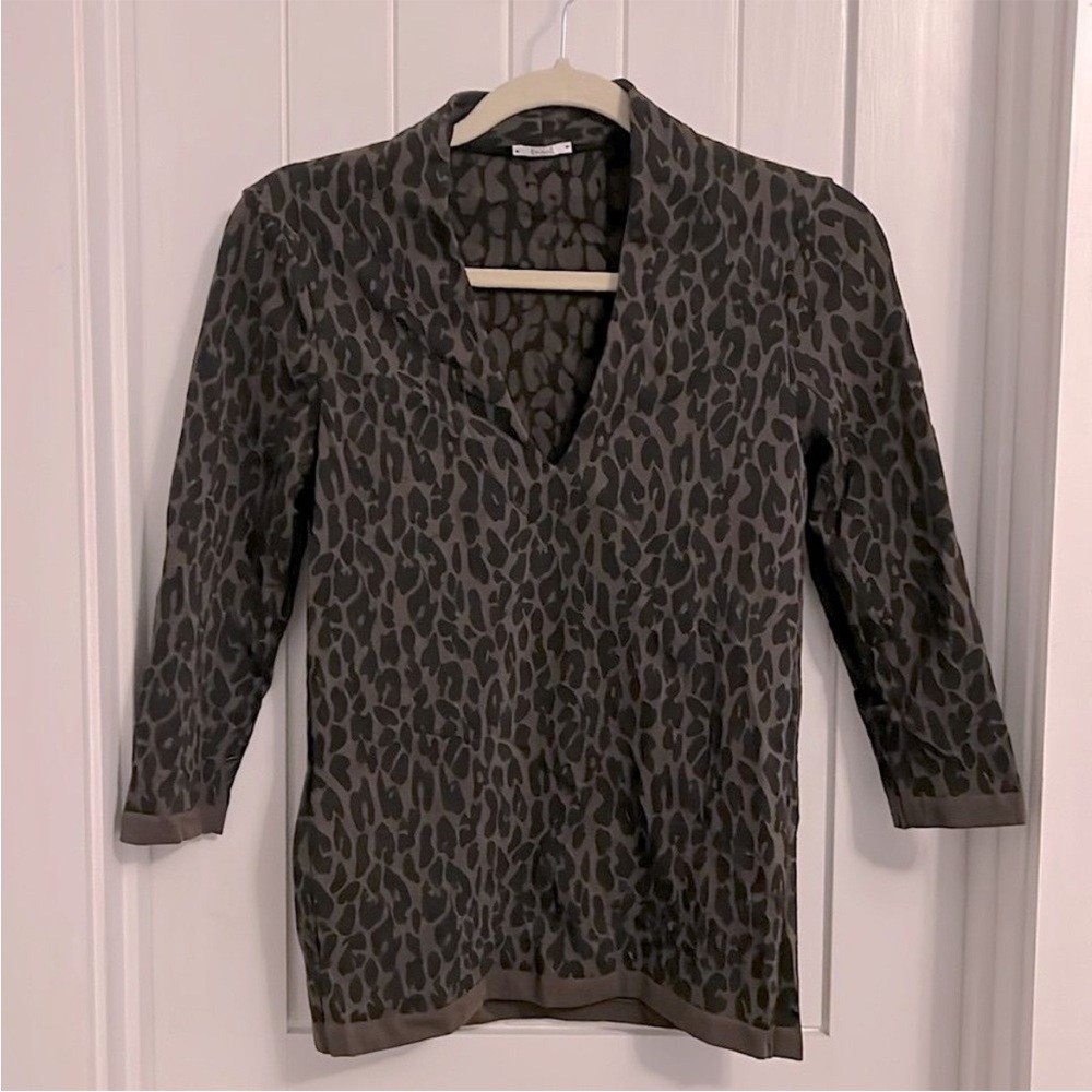 WOLFORD V Neck Blouse 3/4 Sleeve Leopard Black Brown Medium Stretch